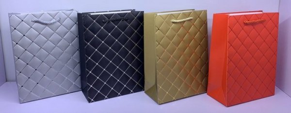 Torebka ozdobna prezentowa pikowana 9960A 30x39x12cm p12, mix cena za 1 szt
