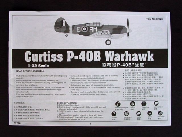 TRUMPETER CURTISS P-40B WARHAWK 02228 SKALA 1:32