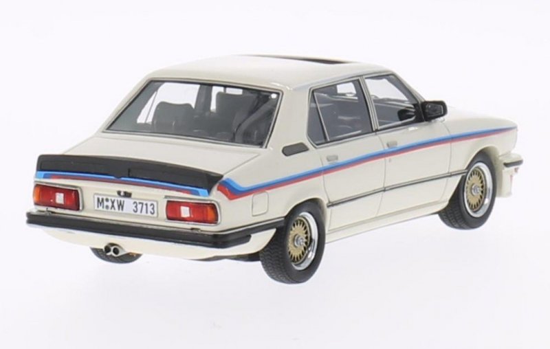 NEO MODELS BMW M535I (E12) 1980 (WHITE/DECORATED) SKALA 1:43