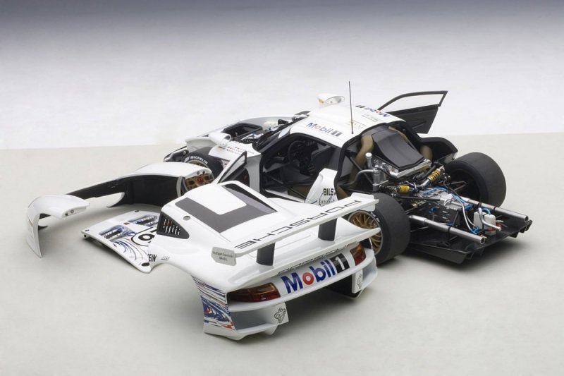 AUTOART PORSCHE 911 GT1 #26 E. COLLARD SKALA 1:18