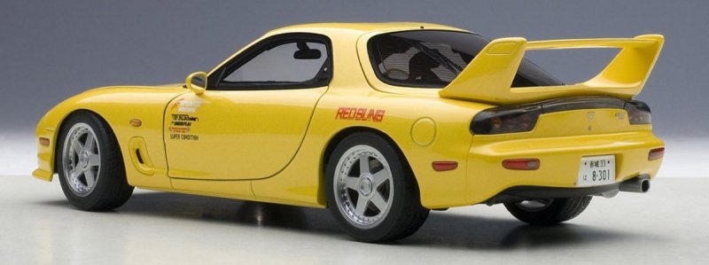 AUTOART MAZDA EFINI RX-7 (FD3S) NEW SKALA 1:18