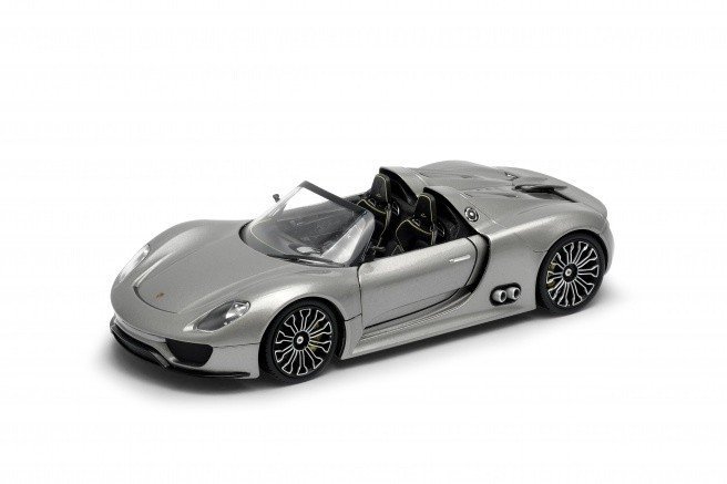 WELLY PORSCHE 918 SPYDER SREBRNY SKALA 1:24 3+