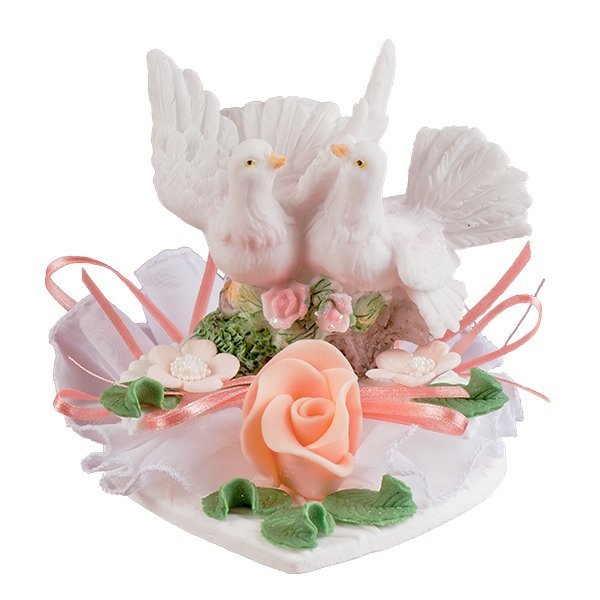 Dekoracja ślubna - Gołąbki z obrączkami na podstawce z kwiatami