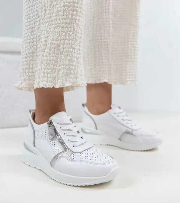 Białe Skórzane Sneakersy Na Krytej Koturnie Cambell