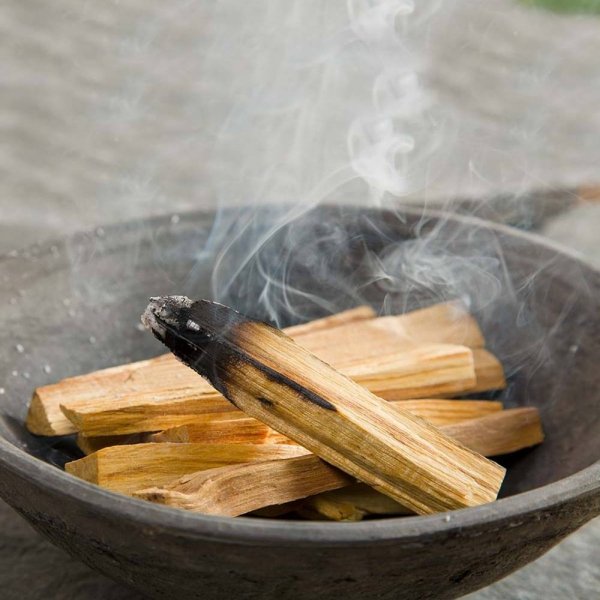 Green Palo Santo Incense Wood (10-15 pieces) - 100g