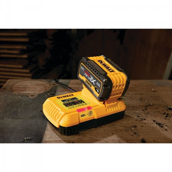 Szybka ładowarka DeWALT DCB117-QW XR 18V i FLEXVOLT 12A