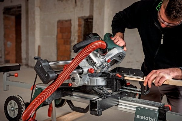 Ukośnica Metabo KGS 254 M SET 613254900  2xtarcza