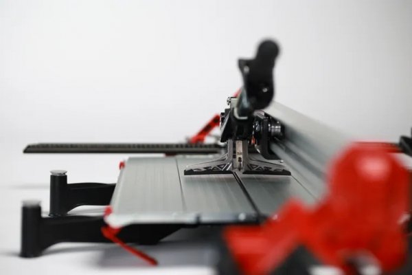 Przecinarka ręczna do płytek RUBI TK-1020