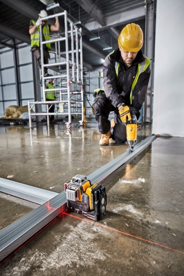 Laser 3-wiązkowy czerwony samopoziomujący 360° DeWalt DCE089D1R + STATYW, TYCZKA, OKULARY