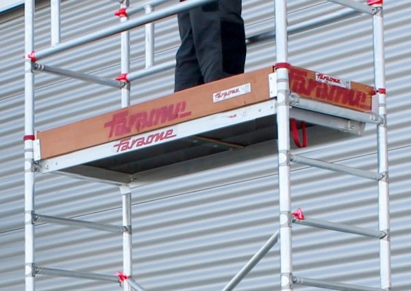 Rusztowanie  TOP FLEX 4,96m wieża jezdna o wymiarach 75 x 160 cm   Faraone  S160XS-43