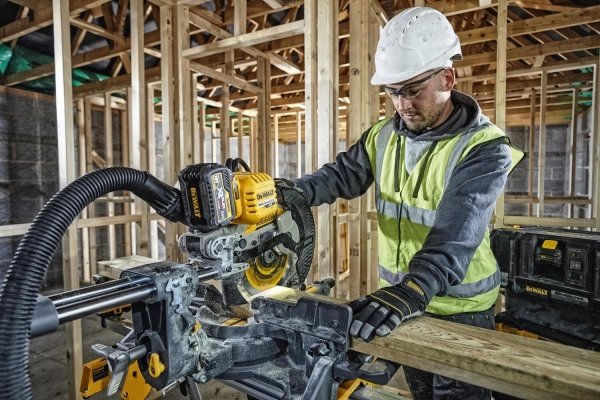 Pilarka ukosowa DeWALT DCS727T2  250mm 2x 6.0Ah 54V XR FLEXVOLT