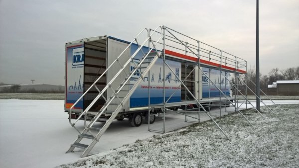 System rusztowań do odśnieżania i konserwacji pojazdów firmy Krause długość platformy 12 m 970220