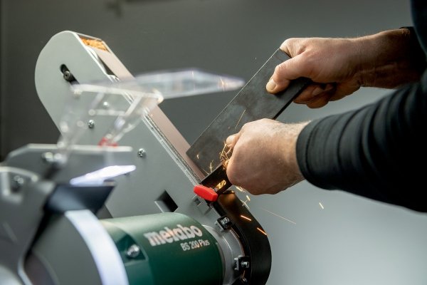 Szlifierka stołowa taśmowa podwójna Metabo BS 200 PLUS 604220000