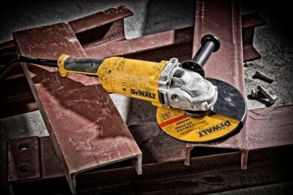 Szlifierka katowa DeWalt DWE492K 230mm 2200W, kufer