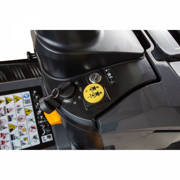 Traktorek ogrodowy Cub Cadet LT2 R92 92cm 13A8R1CI603