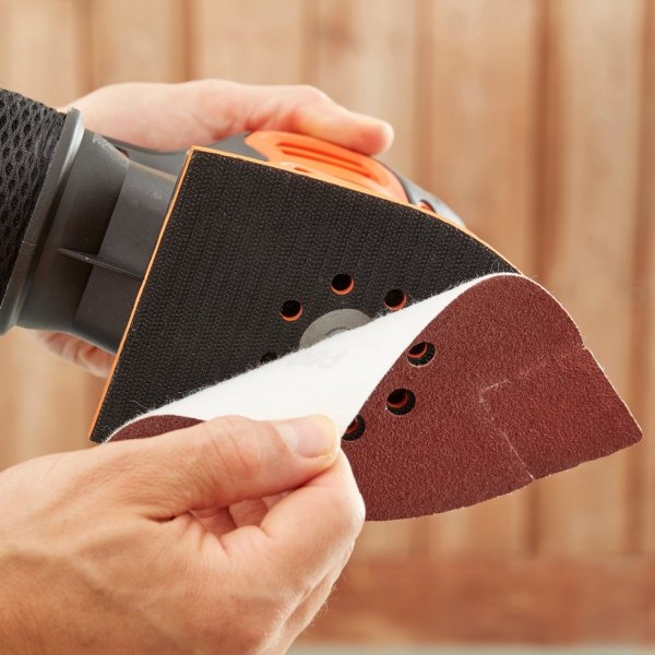 Szlifierka oscylacyjna oraz mimośrodowa 4w1 Black+Decker BEW200 125mm 200W
