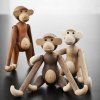 Kay Bojesen MONKEY Dekoracja - Figurka Drewniana Małpka Mała - Drewno Dębowe