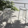 Muuto LINEAR Krzesło Barowe Ogrodowe - Hoker 65 cm / Ciemnozielony