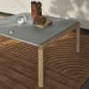 Muuto COUPLE Stolik Kawowy z Ceramicznym Blatem 84x80 cm / Ciemny Dąb - Blat Wavy Piaskowy Sand