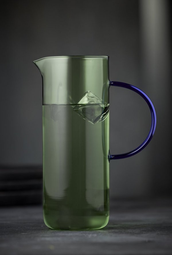 Lyngby Glass TORINO Dzbanek do Wody 1,1 l Zielony / Uchwyt Niebieski
