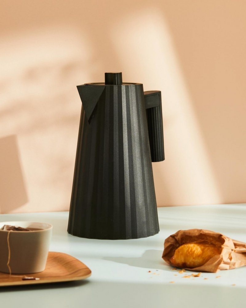 Alessi PLISSE Czajnik Elektryczny 1,7 l Czarny