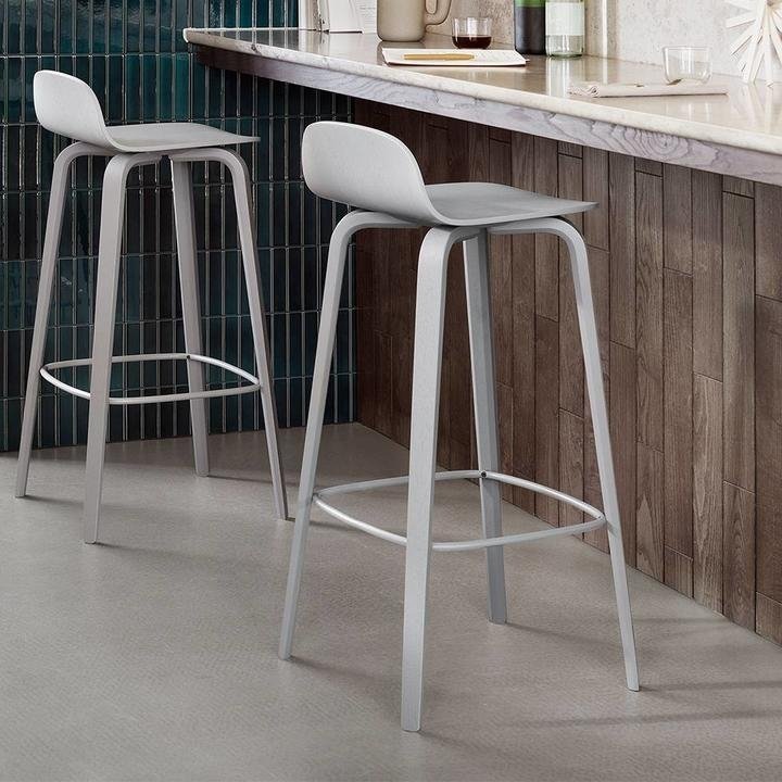 Muuto VISU BAR Hoker - Stołek Barowy 65 cm Dębowy / Siedzisko Tapicerowane Szare Remix 143