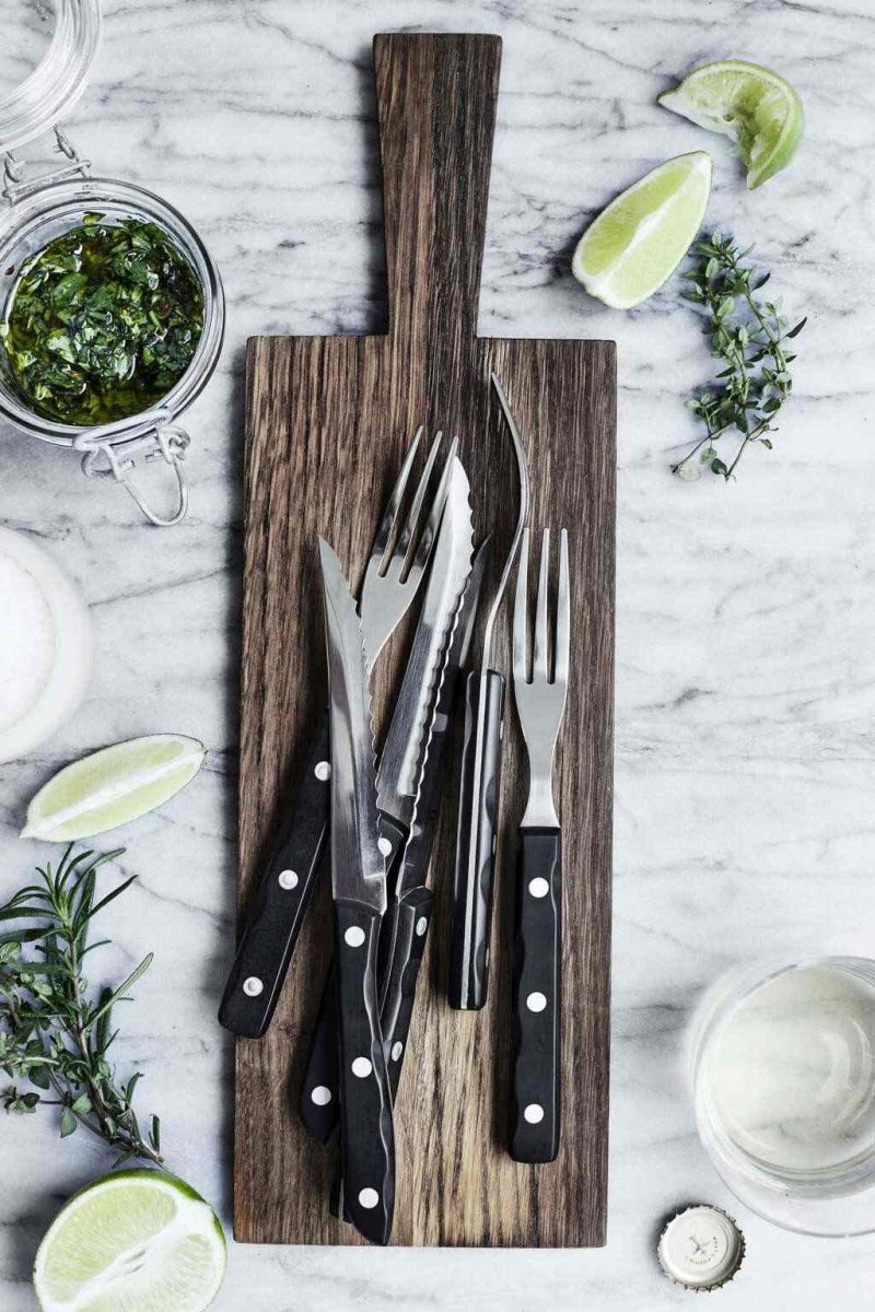 Klasyczny zestaw steak knives Scandinavian design