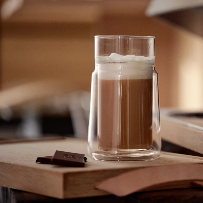 Designerska szklanka termiczna Jacob Jensen przezroczysta