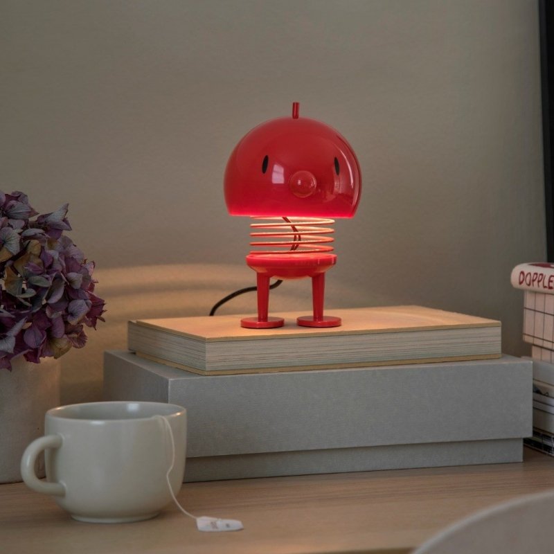 Hoptimist BUMBLE Lampa Stołowa - Figurka Optymisty L Czerwona