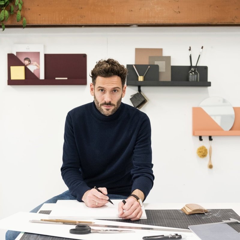 Muuto FOLDED Organizer - Półka Ścienna 51 cm Oliwkowa