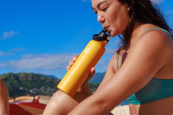 Hydro Flask STANDARD MOUTH Stalowa Butelka Termiczna do Wody 620 ml z Chowanym Ustnikiem / Czarna