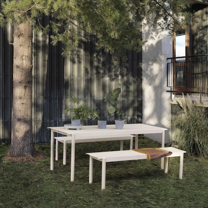Muuto LINEAR Zestaw Mebli Ogrodowych - Stół 200 cm + 2 Ławki - Ciemnozielony