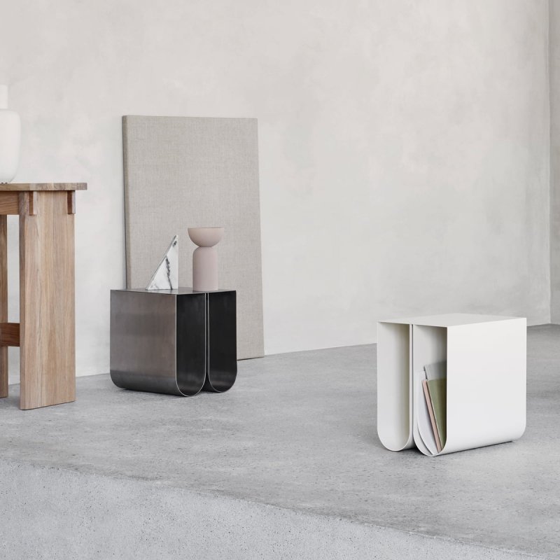 Kristina dam studio CURVED Stalowy Stolik Pomocniczy - Boczny / Srebrny