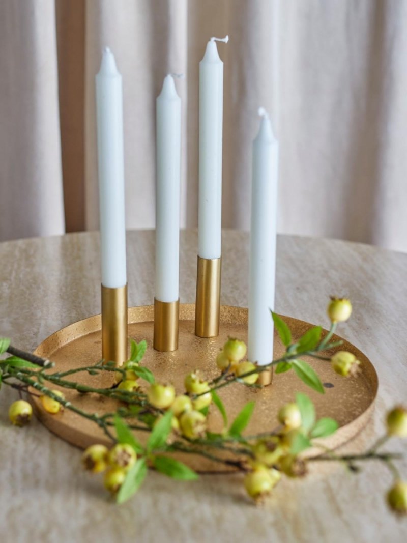 Dekoracyjny świecznik Maxime wykonany z żelaza