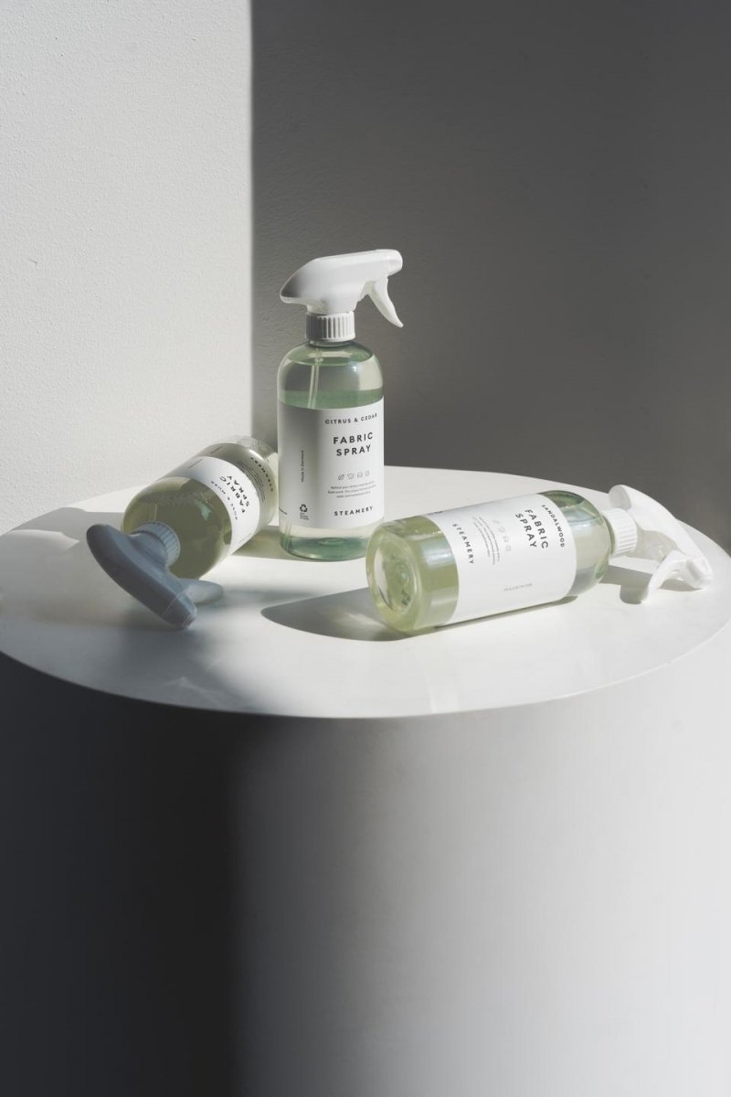 Spray do tkanin Steamery Sandalwood widok produktu
