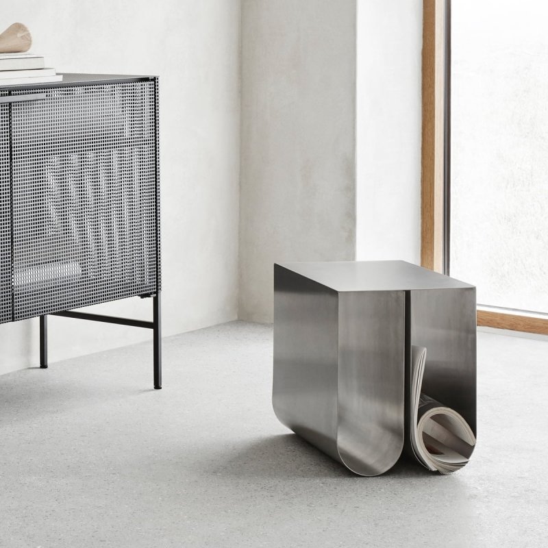 Kristina dam studio CURVED Stalowy Stolik Pomocniczy - Boczny / Czarny