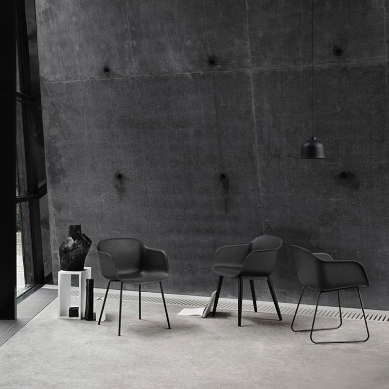 Muuto FIBER ARMCHAIR SLED BASE Krzesło - Czarne / Metalowa Rama