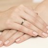 Pierścionek złoty 585 z czarnymi i białymi brylantami 0,19ct W-297