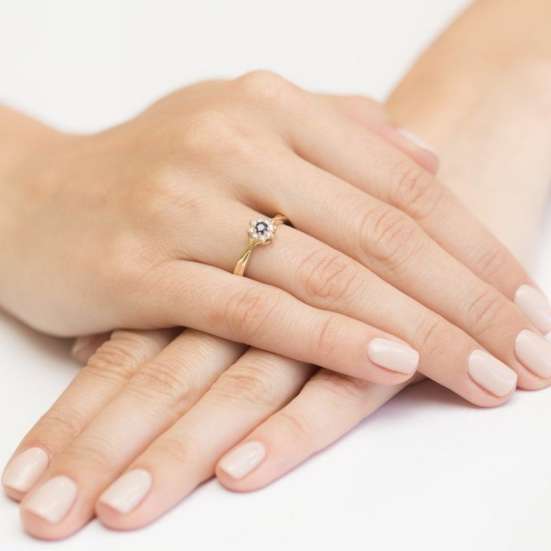 Pierścionek złoty 585 z szafirem 0,15ct brylantami 0,12ct zaręczynowy W-72