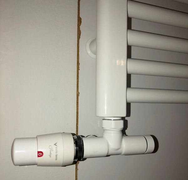 Varioterm Unico Zestaw instalacyjny grzejnika łazienkowego biały