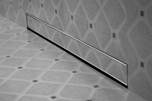 Odpływ liniowy ścienny 60 cm odwodnienie liniowe Flow 600 stal nierdzewna