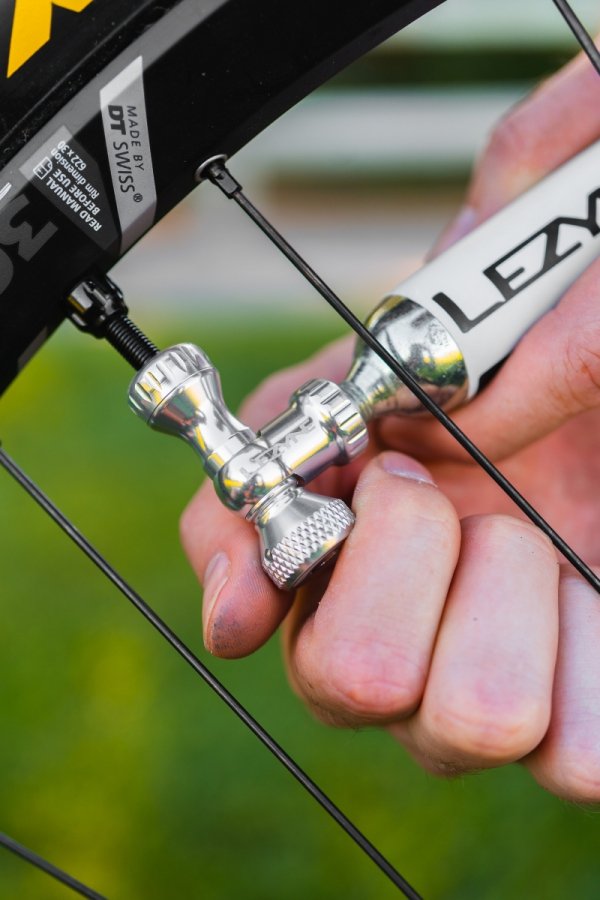 Głowica CO₂ Lezyne Control Drive CNC