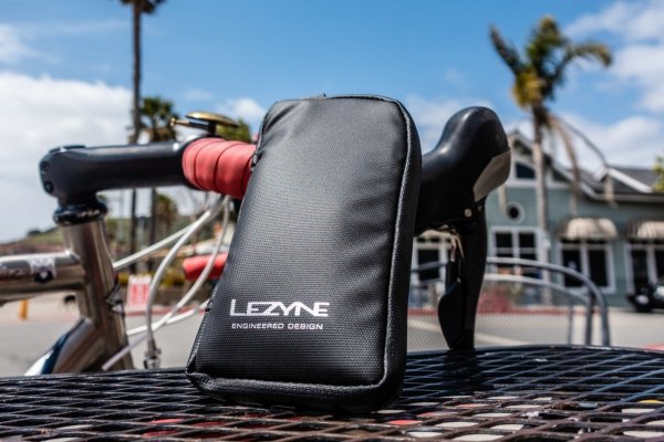 Organizer kieszonkowy Lezyne Pocket Organizer — czarny