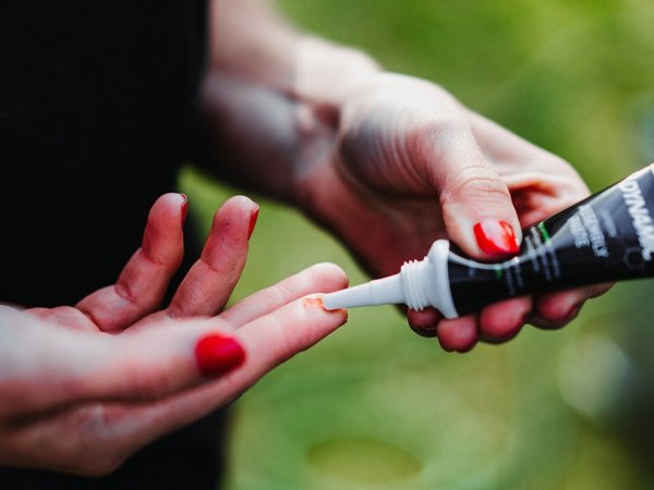 Pasta montażowa do karbonu Dynamic Carbon Assembly Paste 500 ml — zwiększa tarcie i ułatwia montaż