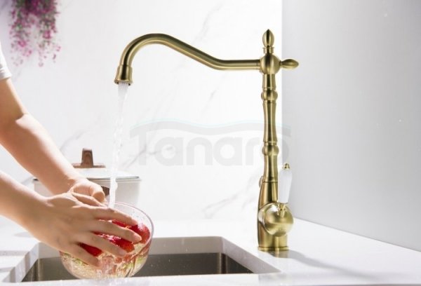 BLUE WATER Bateria kuchenna z podłączeniem do wody filtrowanej SAXO retro mosiądz antyczny