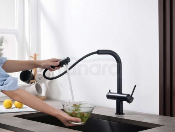 BLUE WATER Bateria kuchenna z podłączeniem do wody filtrowanej z wyciąganą wylewką DELTA czarny mat