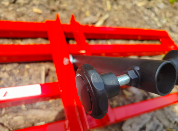 Ręczny niwelator terenu METALFAB 90 cm Levelawn MetalFab