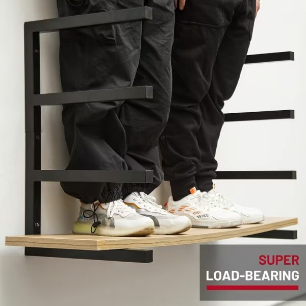 stalowy wieszak z półką do przechowywania desek MetalFab