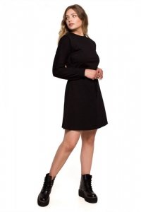 B208 Rozkloszowana sukienka z wiązaniem - czarna