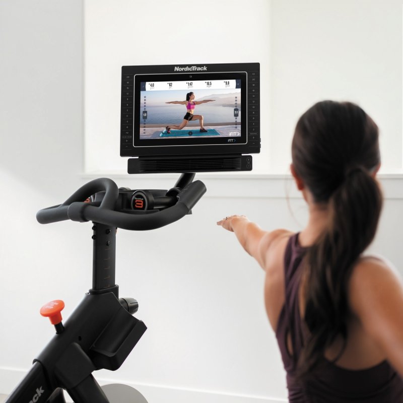 Rower spiningowy NordicTrack Commercial S15i + członkostwo iFit na 1 rok